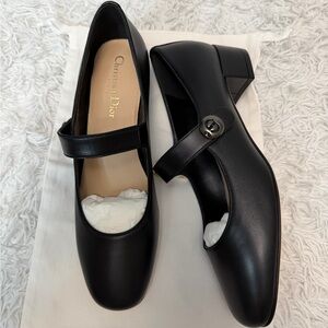 CHRISTIAN DIOR Brushed Calfskin Uniform 30mm Pumps size 38 in Black